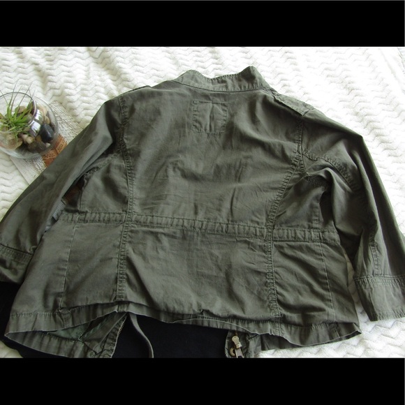 Old Navy Jacket Broken In Cute Dark Green Color - Picture 5 of 8